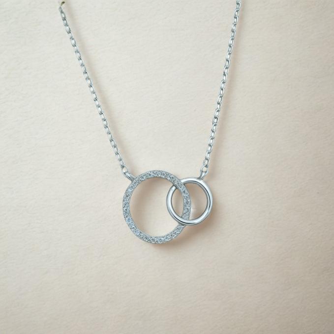 925 Sterling Silver Interlocking Circle Pendant – Symbol Of Connection — 925 silver, image 1