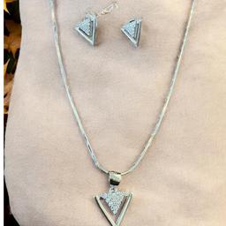 925 Silver Triangle Spark Pendant Set (without Chain) thumbnail 4