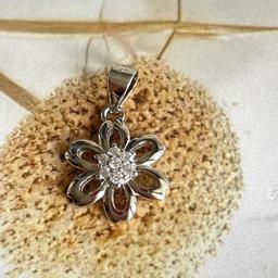 Elegant 925 Silver Six-petal Flower Pendant With Sparkling Center thumbnail 2
