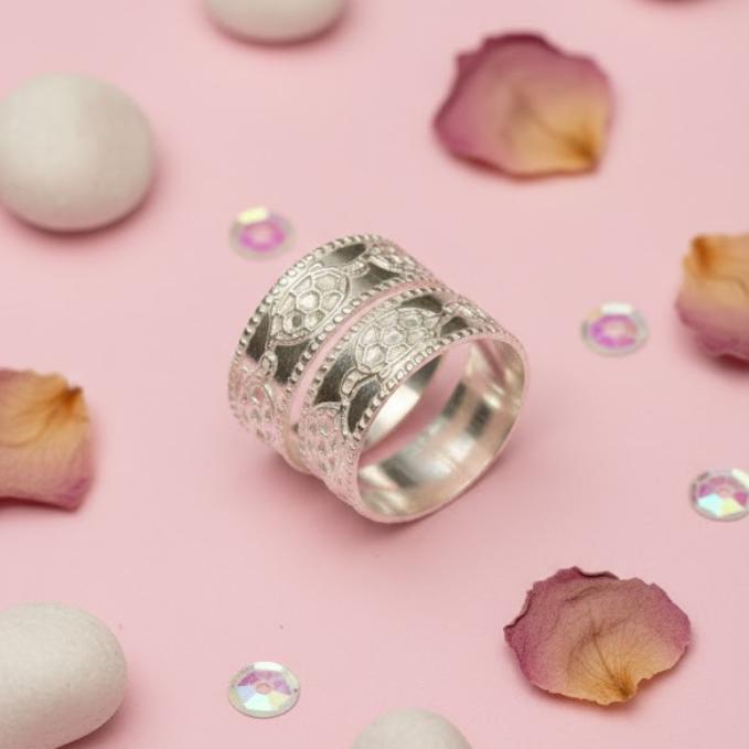 Auspicious Tortoise Engraved 925 Sterling Silver Toe Ring — 925 silver, image 1