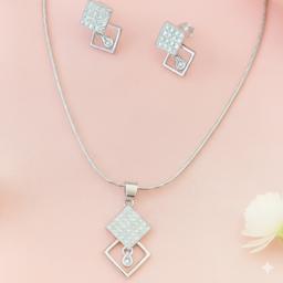 925 Silver Geometric Glam Pendant Set (without Chain) thumbnail 2