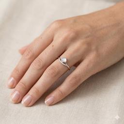 The Lunar Crescent Band Size : 8 thumbnail 2