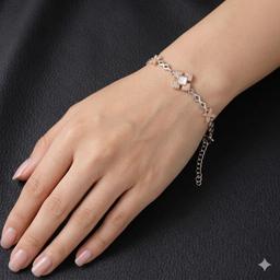 Elegant Two-tone Diamond-link Bracelet With Floral Accents thumbnail 2