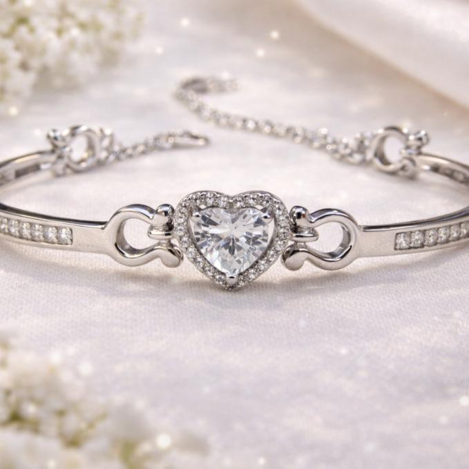 Elegant Heart Cut Crystal Silver Bracelet — 925 silver, image 1