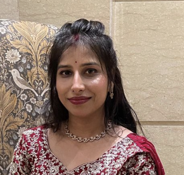 Sakshi, verified Jayash Luxe Silver customer